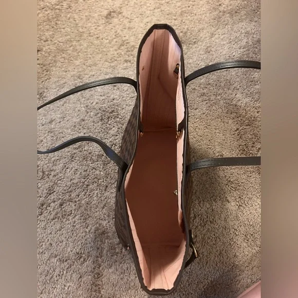 Authentic Louis Vuitton Neverfull MM Damier Ebene - Picture 5 of 9